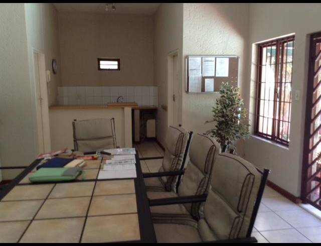 1 BEDROOM TOWNHOUSE FOR SALE IN MORNINGSIDE